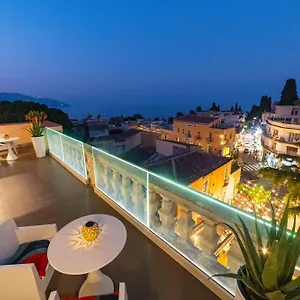 https://la-terrazza-di-porta-messina.sicilyhotelsitaly.net